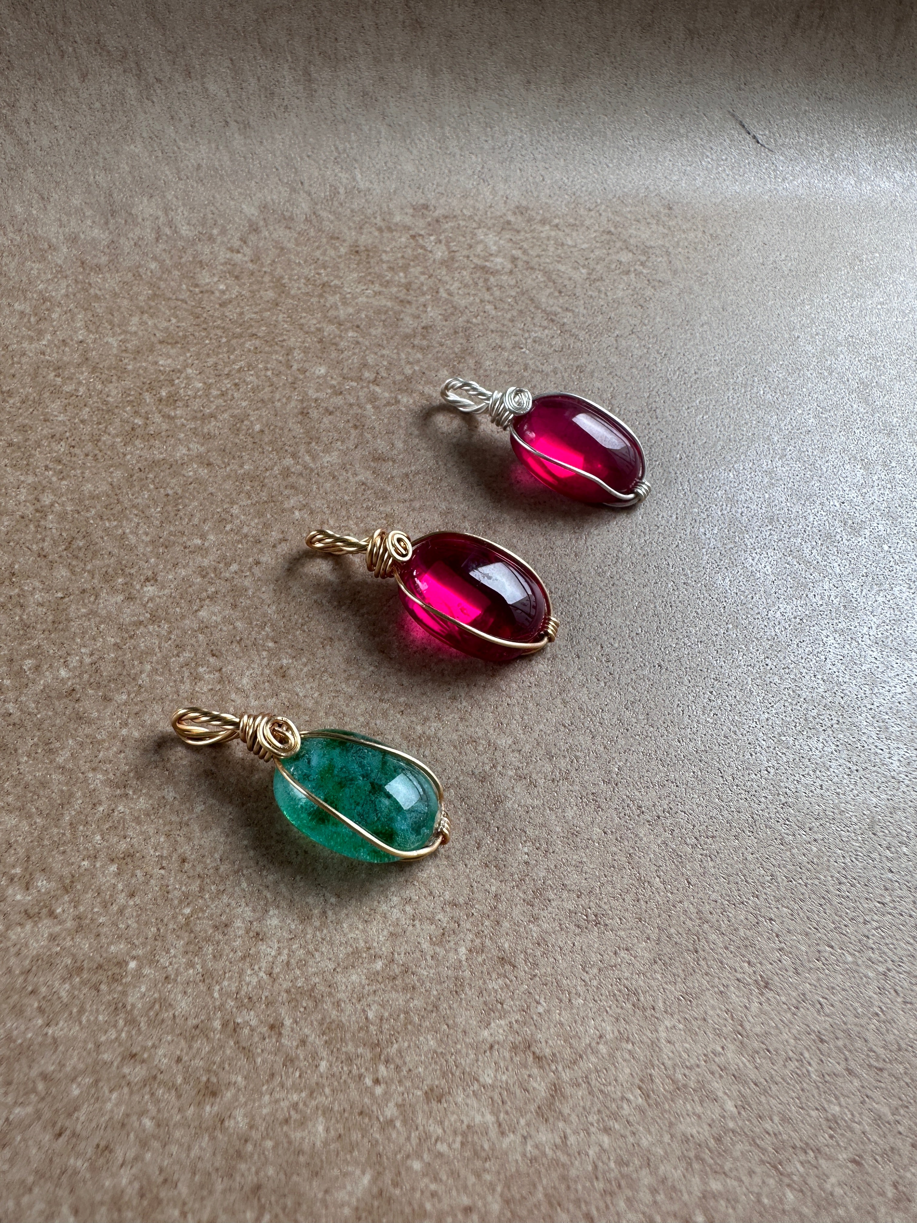 geschliffene Andarakristall Anhänger