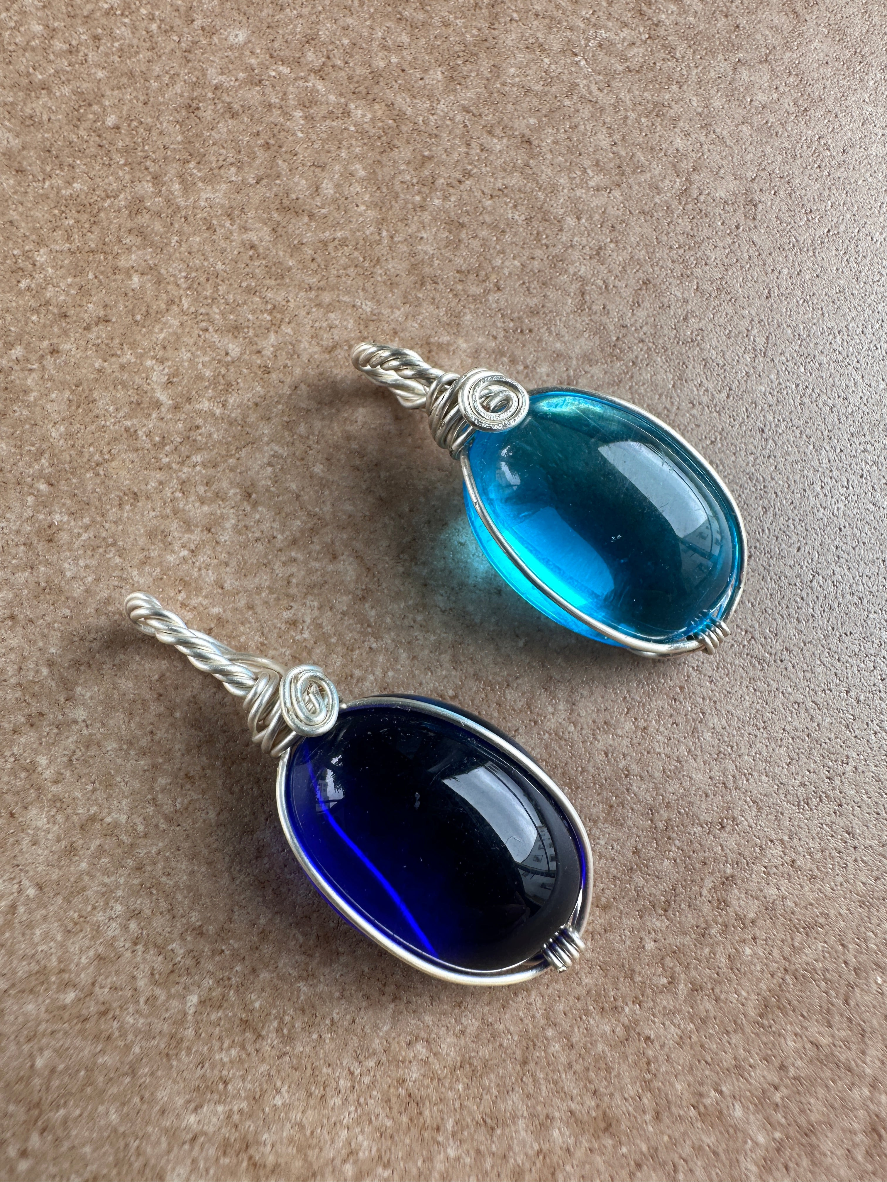 geschliffene Andarakristall Anhänger